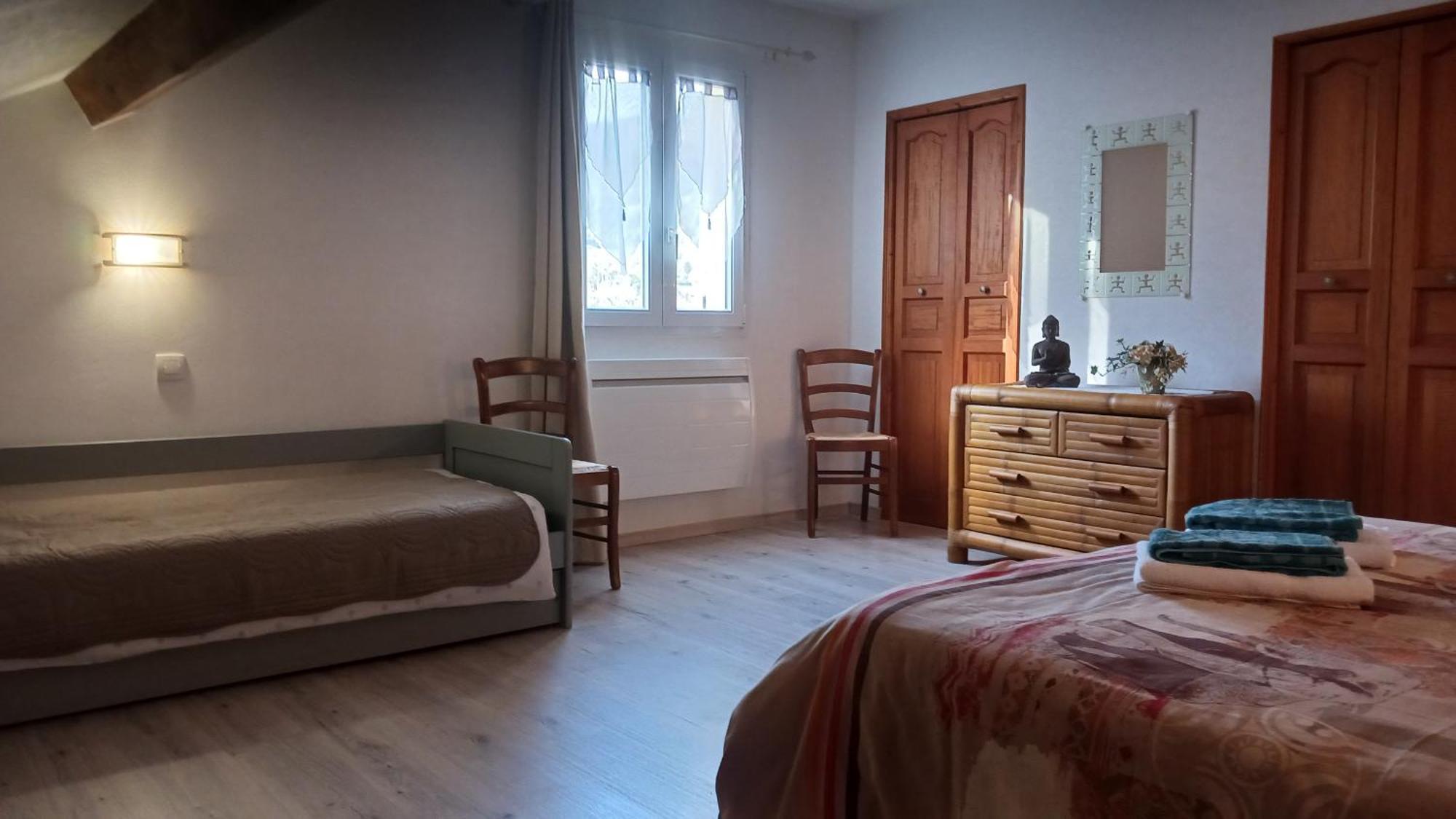 A La Joie De Vivre Chez L'Habitant Banat ภายนอก รูปภาพ